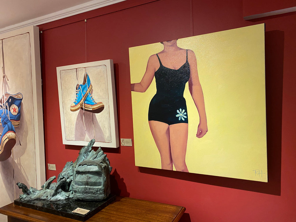 Art Gallery Scene Heats Up as Summer Nears