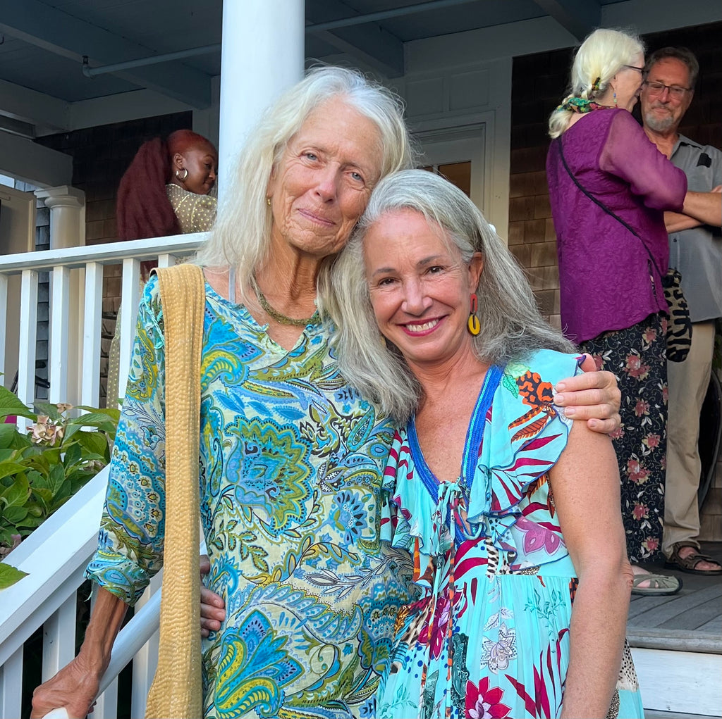 Island Galleries Welcome Kids to Collectors