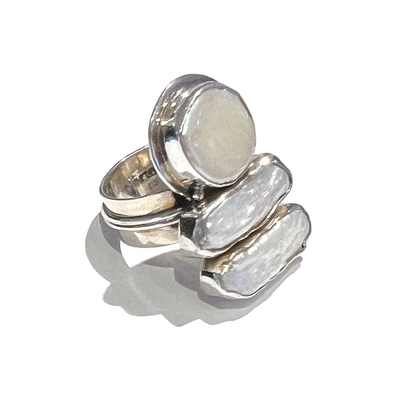 "Coin Pearl Ring"