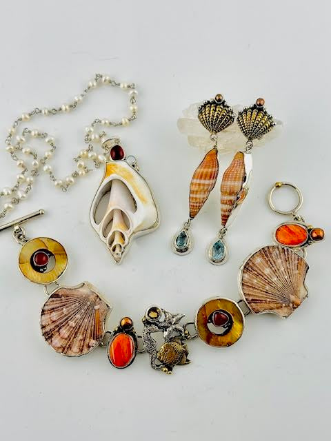 "Golden Mother of Pearl, Fan shell, Spiny Oyster, Citrine, Carnelian, Sterling Silver Seahorse bracelet"