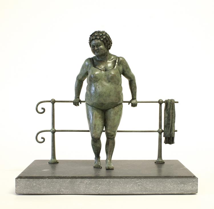 Bronze sculpture by Veronique Clamot of a plus size model in from of a ballet bar