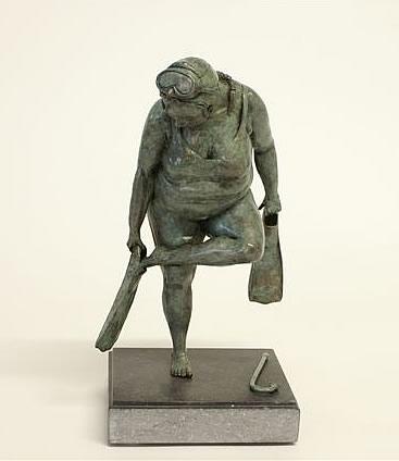 Bronze sculpture by Veronique Clamot of a plus size model putting on swimming flippers